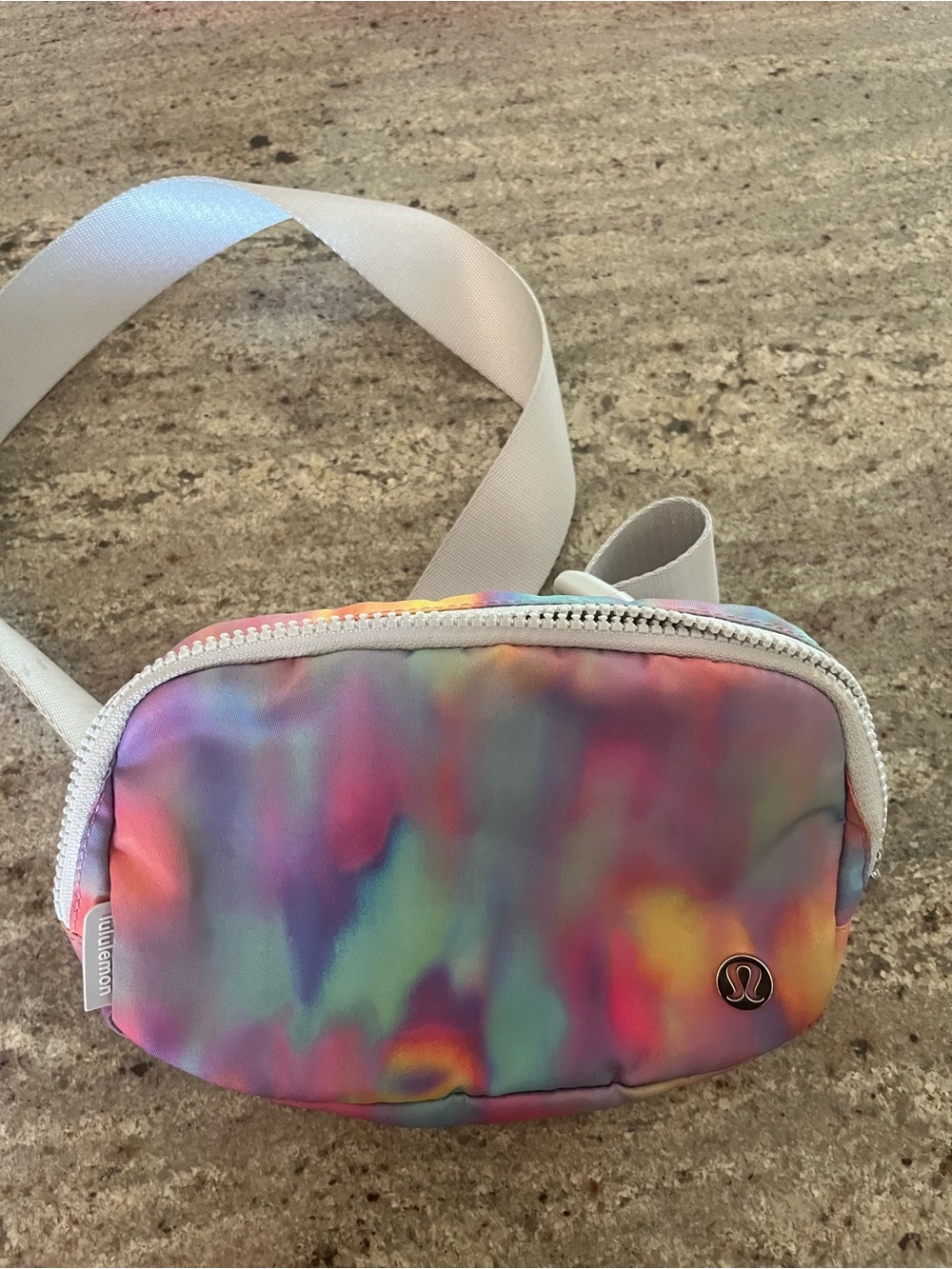 Lululemon Everywhere Belt Bag -vibrant "Prism Wash Print Multi/Vapor" Tie-Dye
